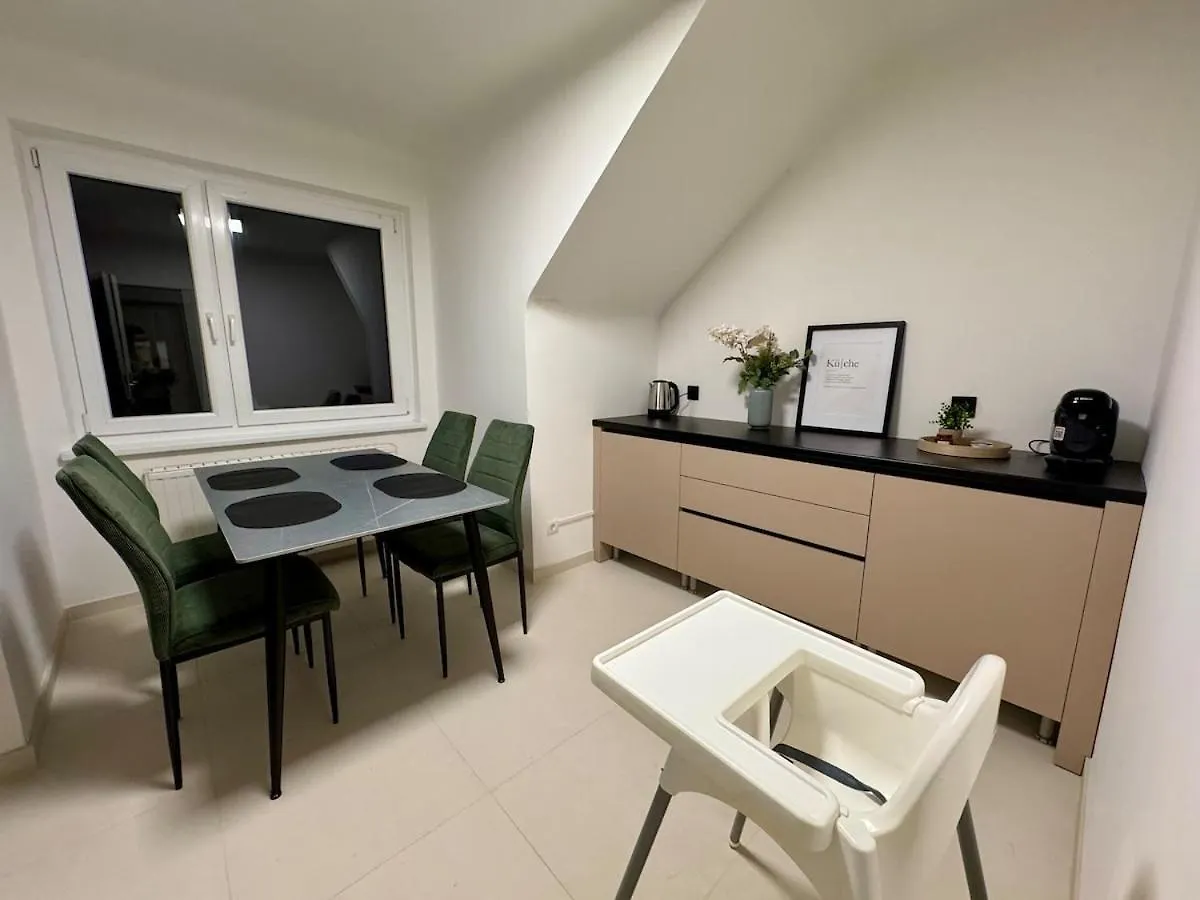 Cozy Apartment Next To Subway Station & Parking Vienna Austria
