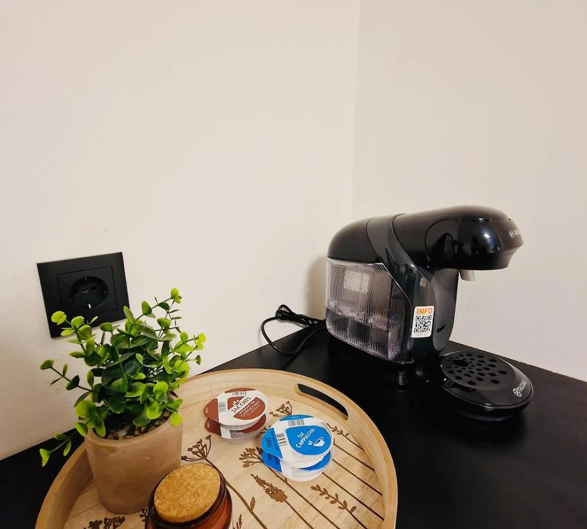 Cozy Apartment Next To Subway Station & Parking Vienna