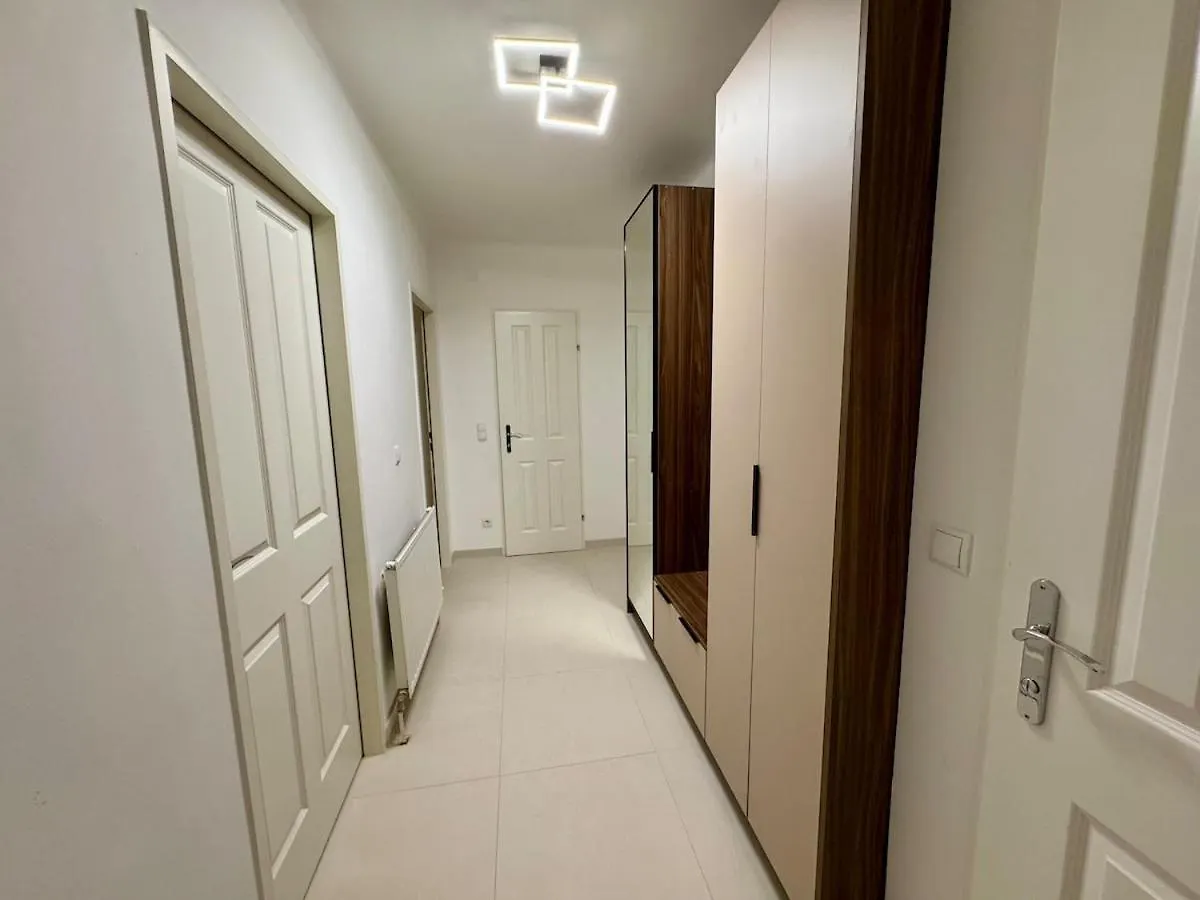 Cozy Apartment Next To Subway Station & Parking Vienna